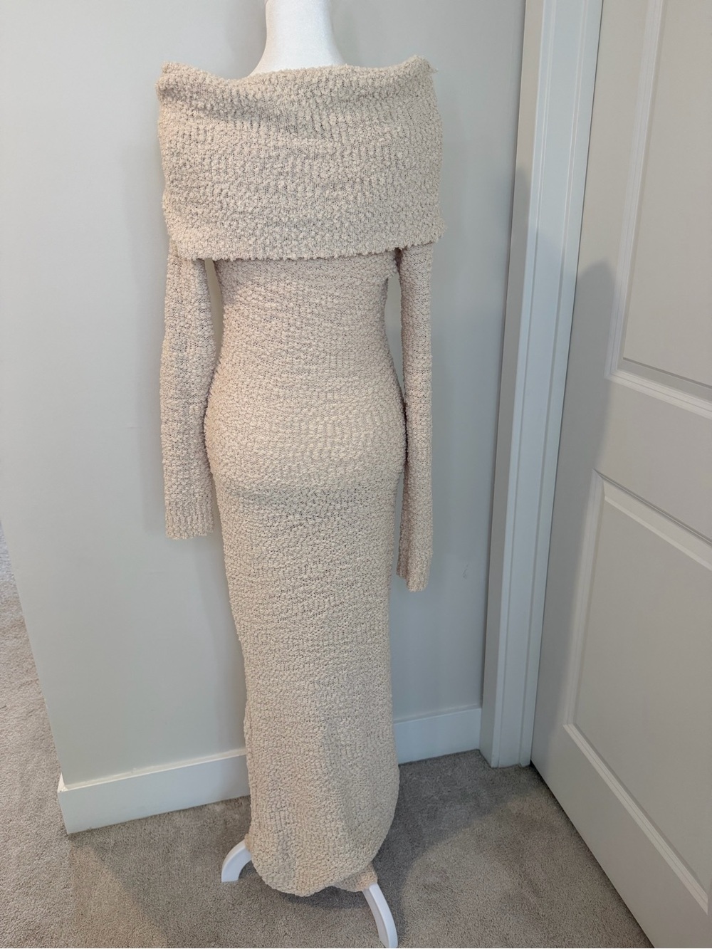 JLUXLABEL Off-Shoulder Cream Maxi Knit Dress - Picture 9 of 14